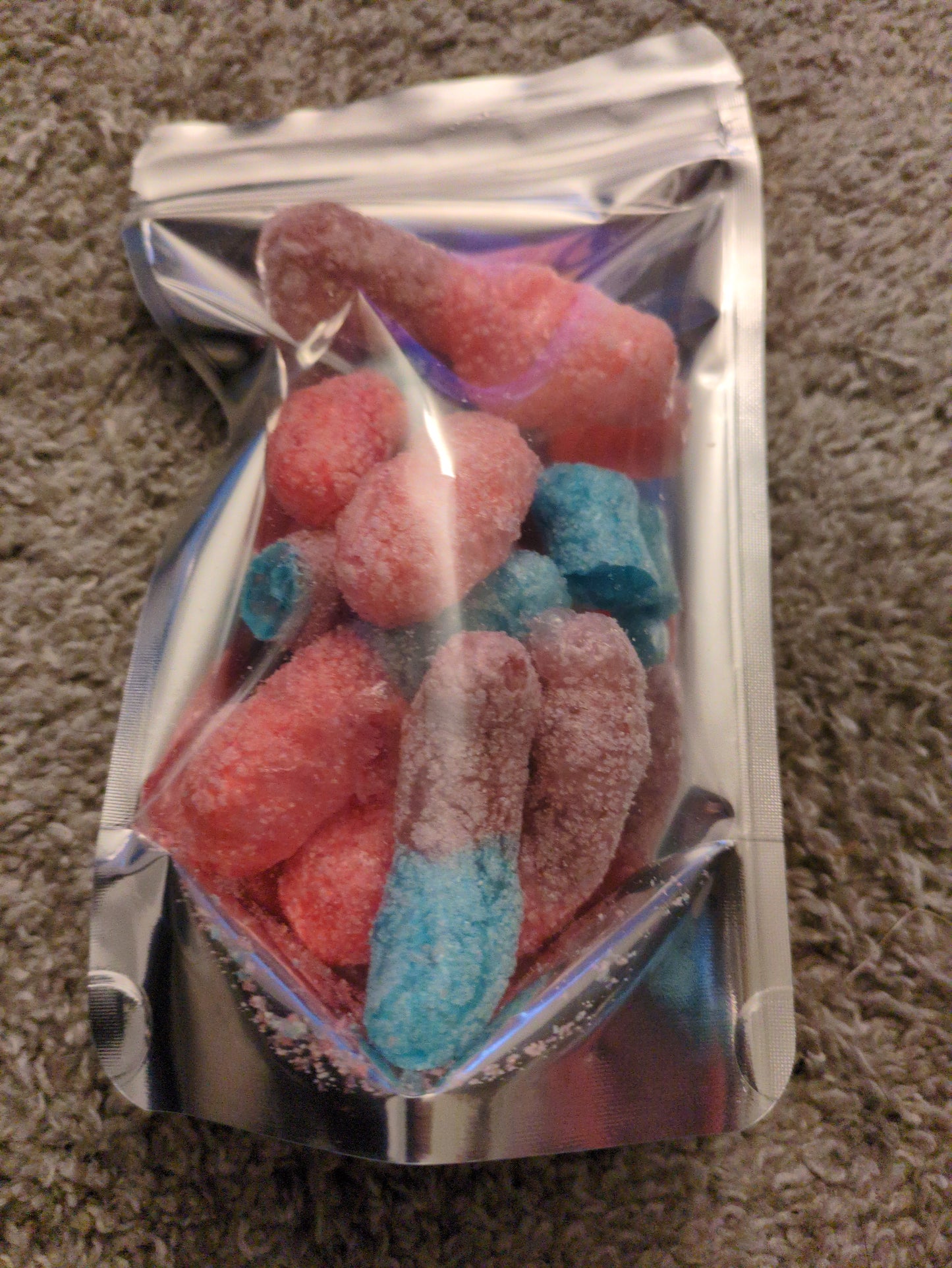 Freeze Dried Sour Worms